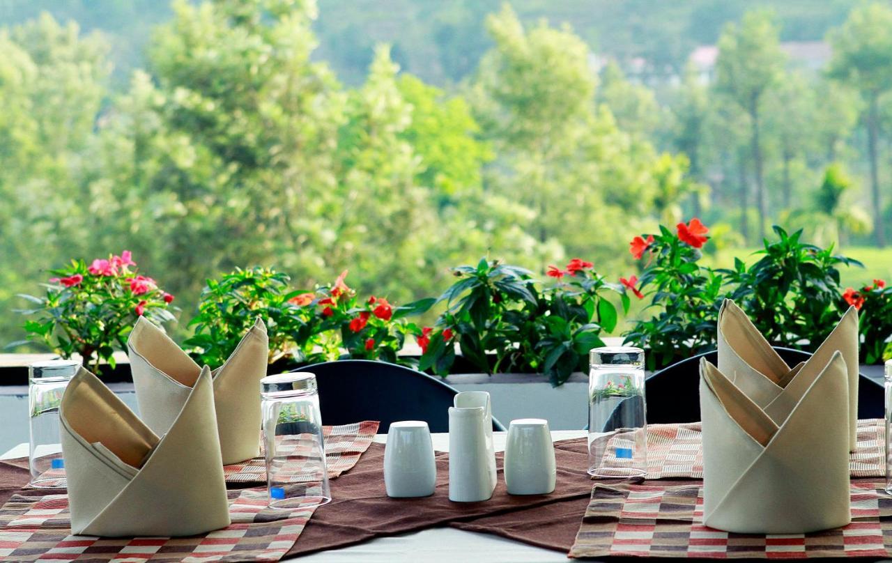 Gruenberg Tea Plantation Haus Bed & Breakfast Munnar Exterior photo