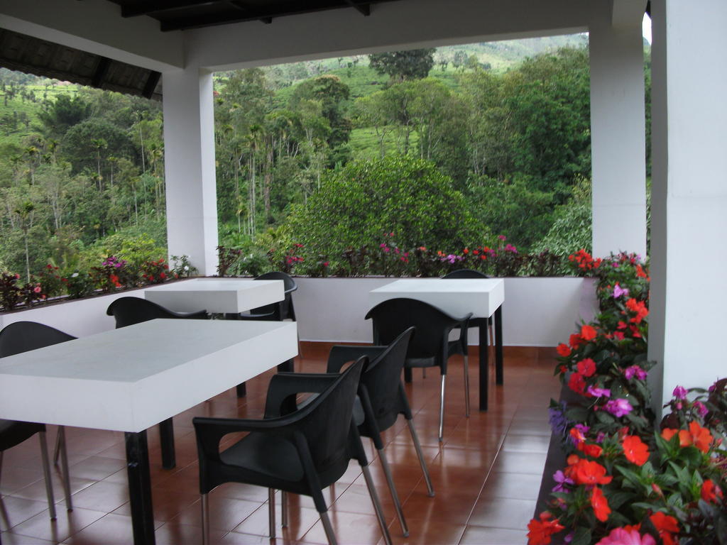 Gruenberg Tea Plantation Haus Bed & Breakfast Munnar Exterior photo